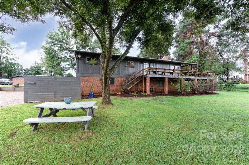 Property image 2 at 295 Lakeshore Drive, Mooresville, NC 28117