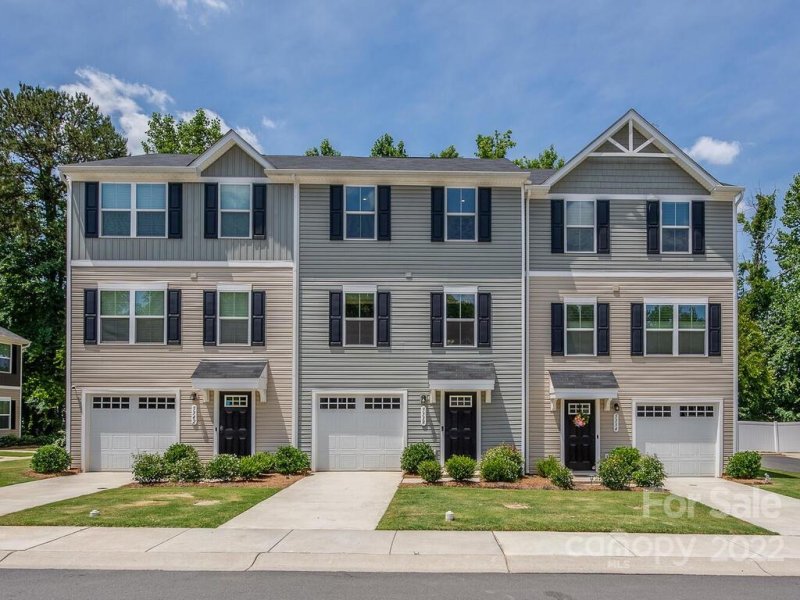 5338 Austin Knoll Court