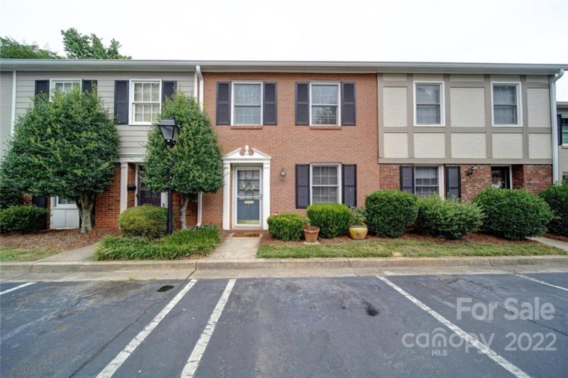 Property image 2 at 4607 Hedgemore Drive, Charlotte, NC 28209