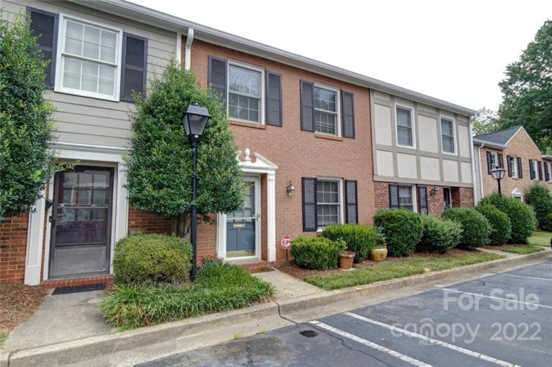 Property image 4 at 4607 Hedgemore Drive, Charlotte, NC 28209