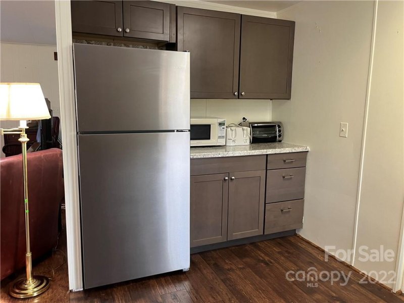 Property image 3 at 207 Cranbrook Circle, Hendersonville, NC 28792