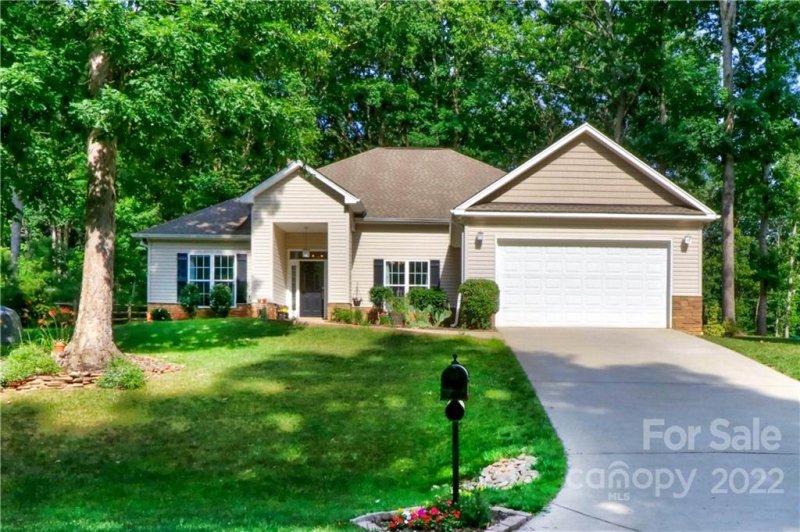 157 Autumn Grove Lane