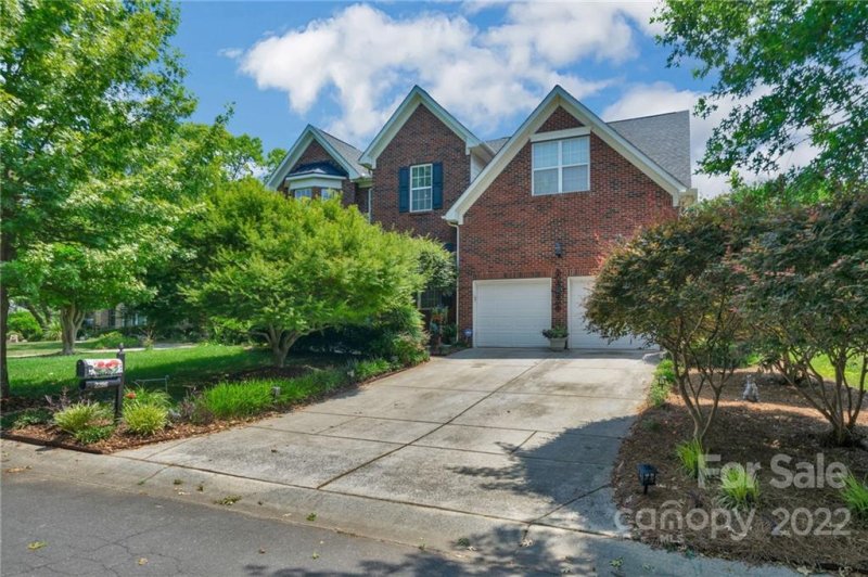 Property image 2 at 2206 Dogwood Bay Lane, Tega Cay, SC 29708