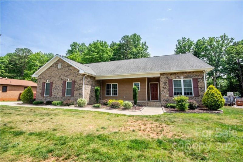 Property image 3 at 123 Spring Shore Road, Statesville, NC 28677