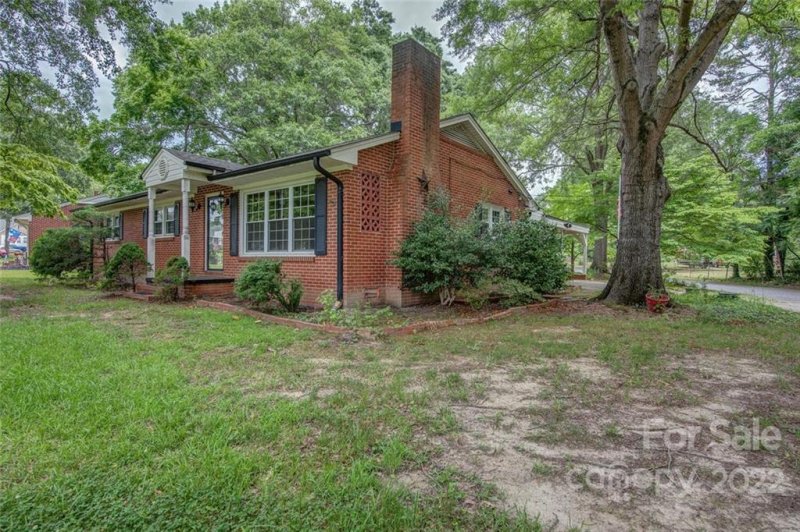 Property image 2 at 2114 Linwood Road, Gastonia, NC 28052