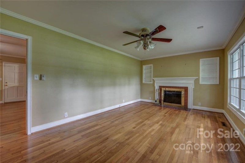 Property image 4 at 2114 Linwood Road, Gastonia, NC 28052