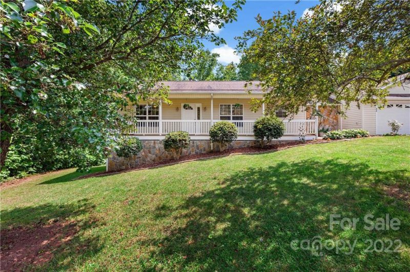 Property image 3 at 406 Timberland Drive, Marion, NC 28752