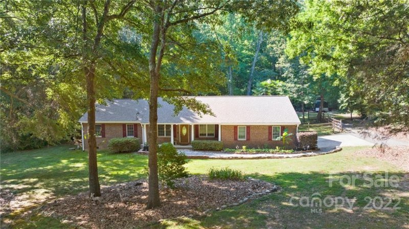 Property image 2 at 306 Rollingwood Drive, Stanley, NC 28164