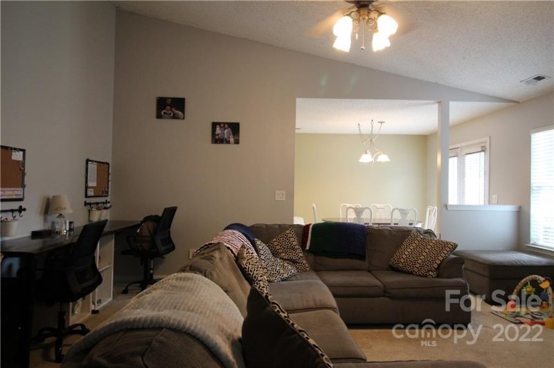 Property image 4 at 2002 Pleasant Dale Drive, Charlotte, NC 28214