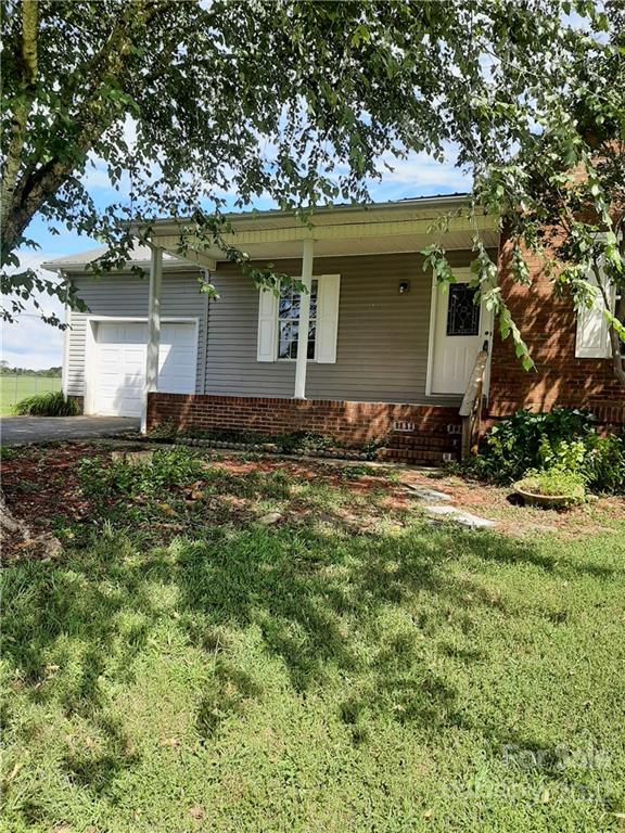 Property image 5 at 2006 Redberry Lane, Conover, NC 28613