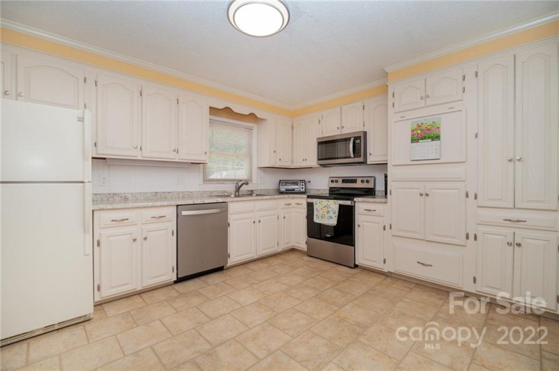 Property image 3 at 2125 Helen Drive, Gastonia, NC 28054