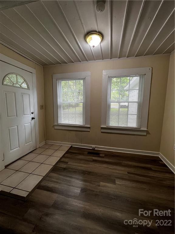 Property image 3 at 1406 Circle Drive, Gastonia, NC 28054