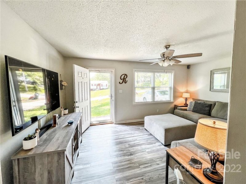 Property image 5 at 15 Claridge Court, Newton, NC 28658