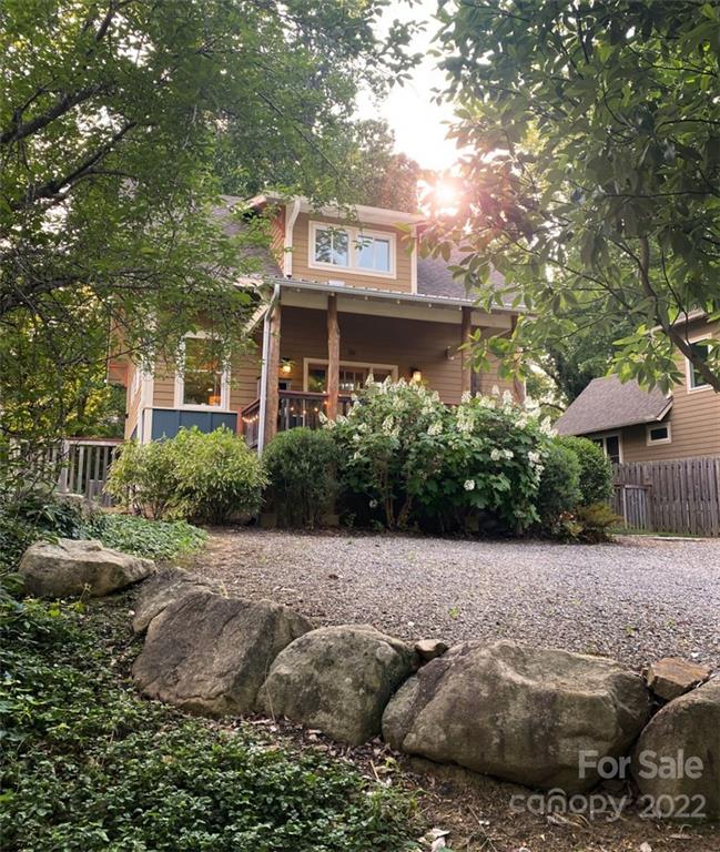 Property image 2 at 30 Florida Avenue, Asheville, NC 28806