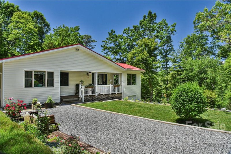 Property image 2 at 64 Melissa Drive, Black Mountain, NC 28711