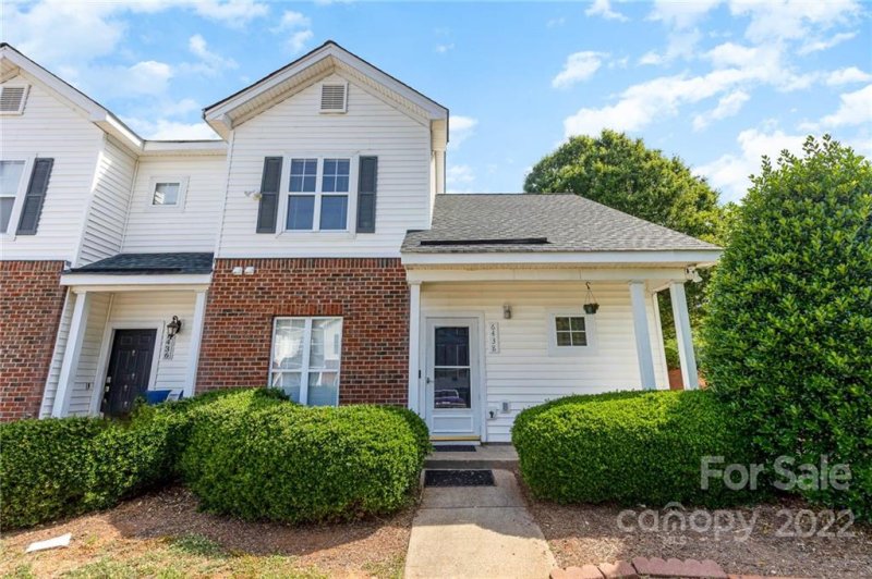 6438 Mallard View Lane