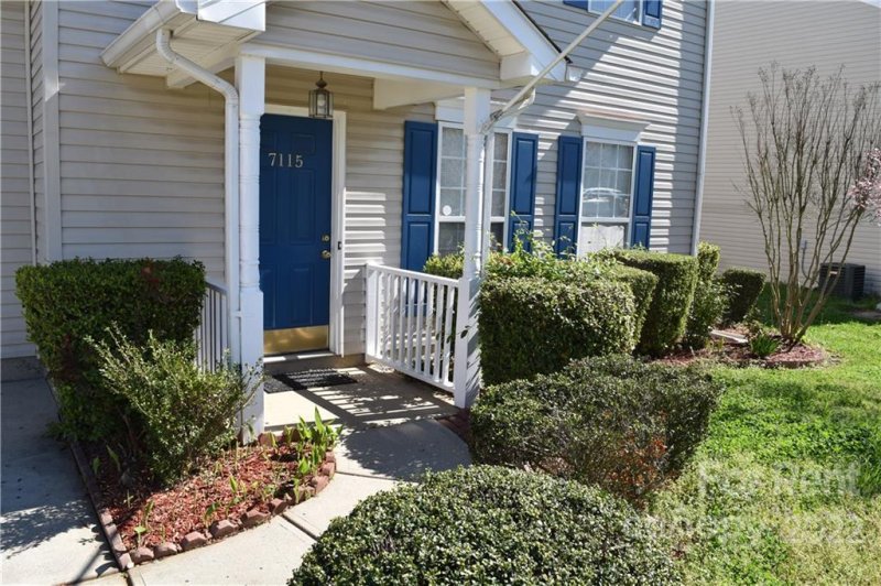 Property image 2 at 7115 Smithton Lane, Charlotte, NC 28213