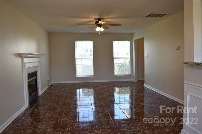 Property image 3 at 7115 Smithton Lane, Charlotte, NC 28213