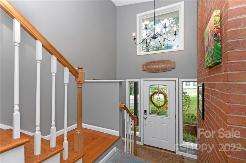 Property image 4 at 407 Hillcrest Circle, Hendersonville, NC 28792