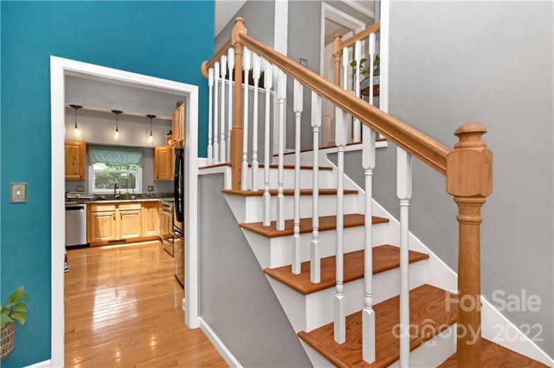 Property image 5 at 407 Hillcrest Circle, Hendersonville, NC 28792