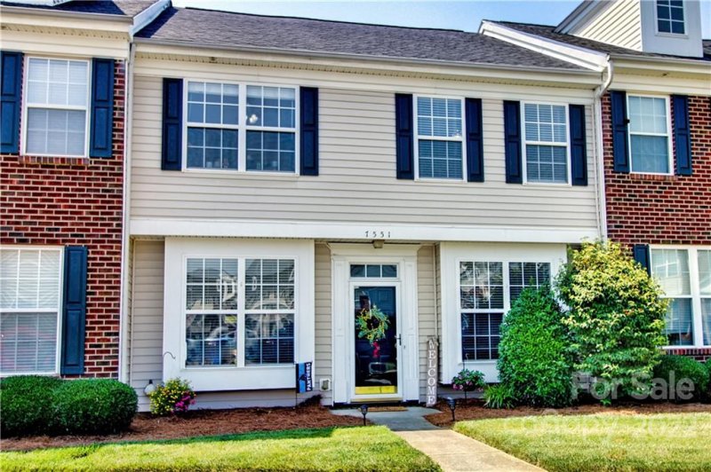 7551 Bluff Point Lane