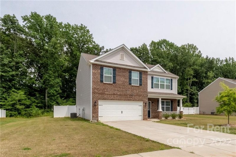 Property image 3 at 417 Wheat Field Drive, Mount Holly, NC 28120