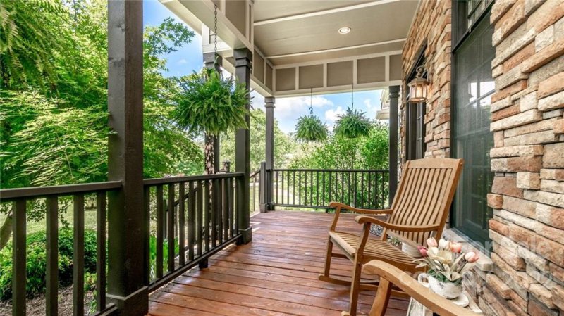 Property image 4 at 44 Vintage Barn Lane, Hendersonville, NC 28791