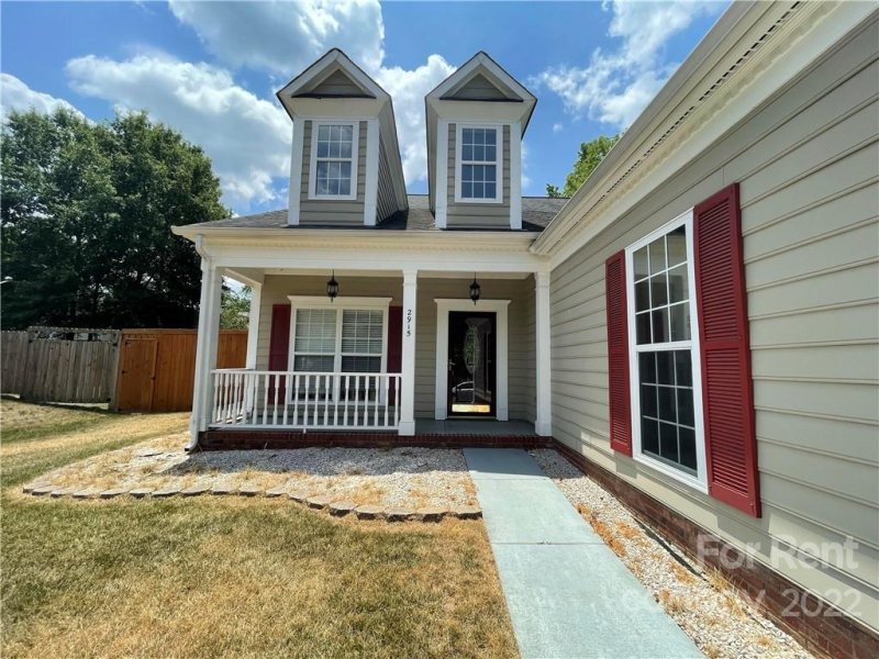 Property image 2 at 2915 Canary Court, Charlotte, NC 28269