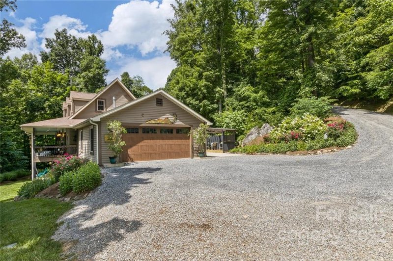 Property image 2 at 720 Spring Valley Drive, Waynesville, NC 28786