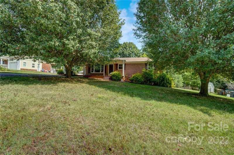 Property image 2 at 224 Briarcliff Drive, Kannapolis, NC 28081