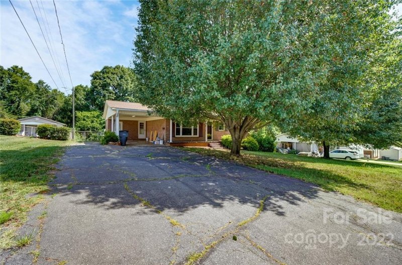 Property image 3 at 224 Briarcliff Drive, Kannapolis, NC 28081
