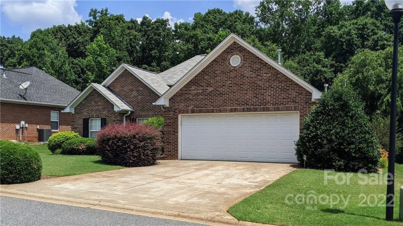 Property image 3 at 435 Sandpiper Drive, Boiling Springs, SC 29316