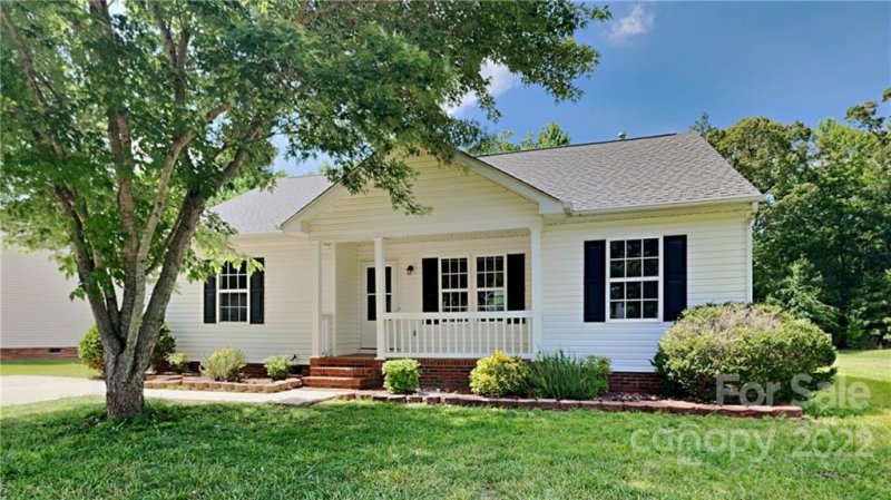 482 Stonehenge Drive