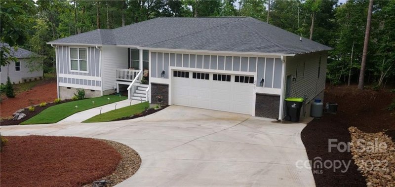 Property image 2 at 243 Dublin Lane, Columbus, NC 28722