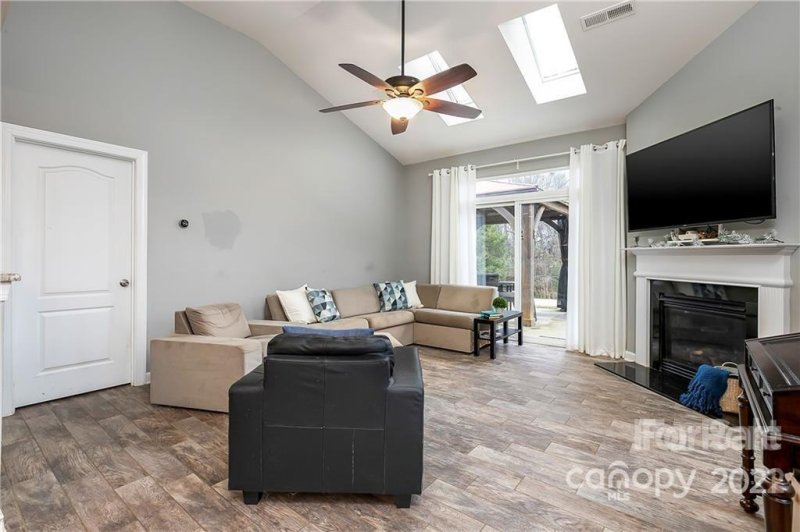 Property image 4 at 11945 Red Rust Lane, Charlotte, NC 28277