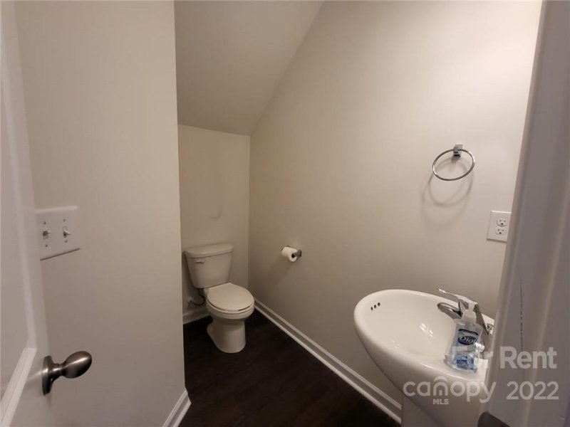 Property image 5 at 6103 Guildford Hill Lane, Charlotte, NC 28215