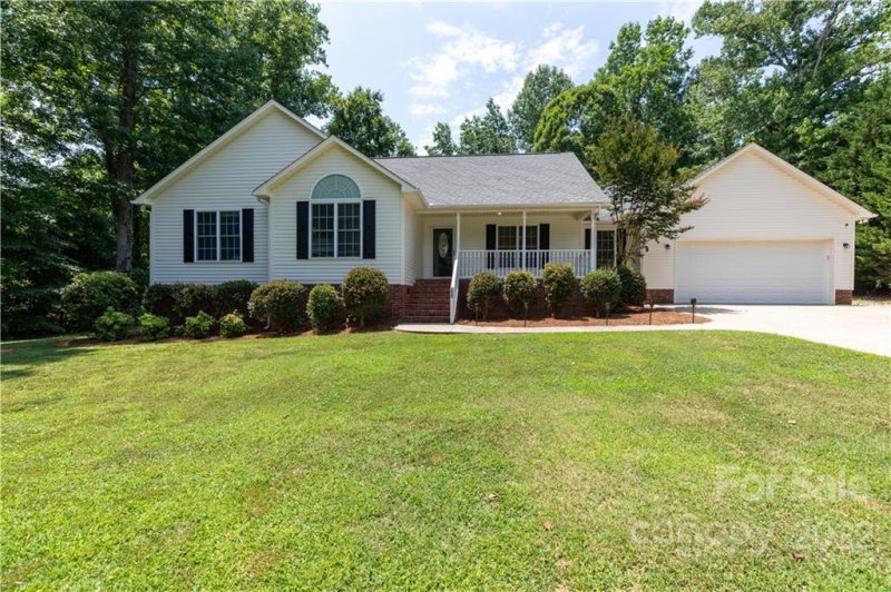 Property image 3 at 255 Tanager Drive, York, SC 29745