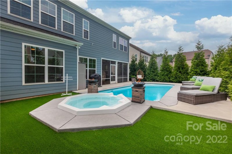 Property image 2 at 721 Garrett Green Way, Fort Mill, SC 29715