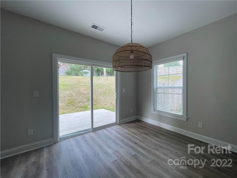 Property image 4 at 501 Owen Boulevard, Charlotte, NC 28213