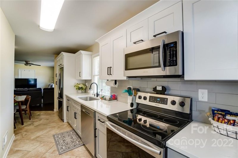 Property image 4 at 314 Flat Rock Street, Clover, SC 29710