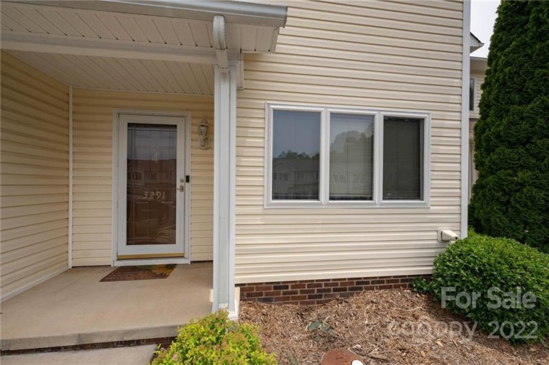 Property image 4 at 3291 White Oak Court, Claremont, NC 28610