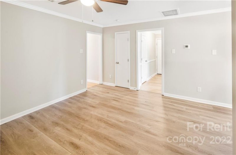 Property image 5 at 5917 Olinda Street, Charlotte, NC 28215