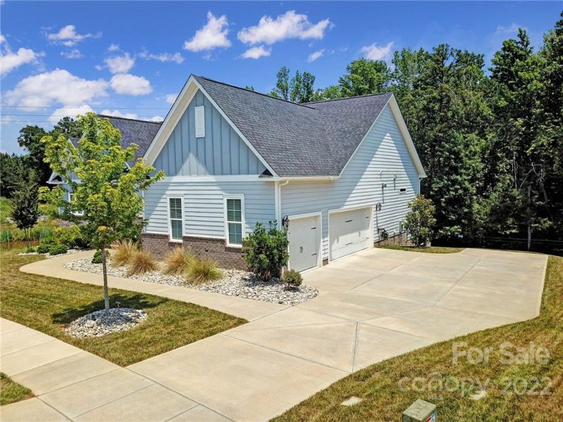 Property image 2 at 113 Trelawn Street, Fort Mill, SC 29715