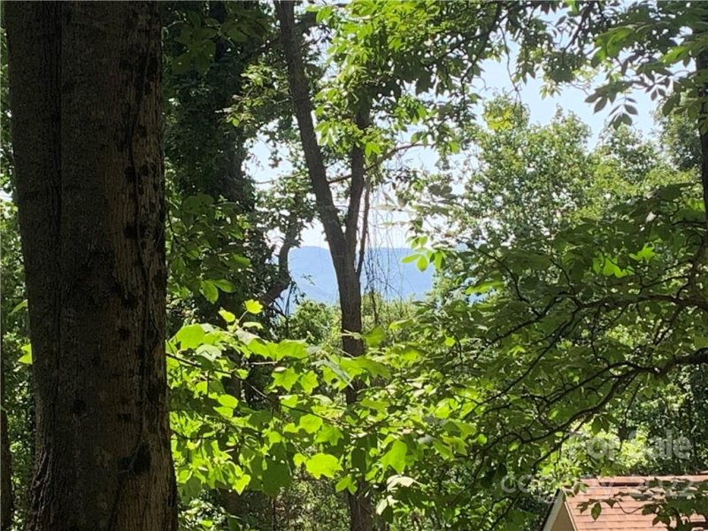 Property image 2 at 86 Tuckaway Drive, Asheville, NC 28803