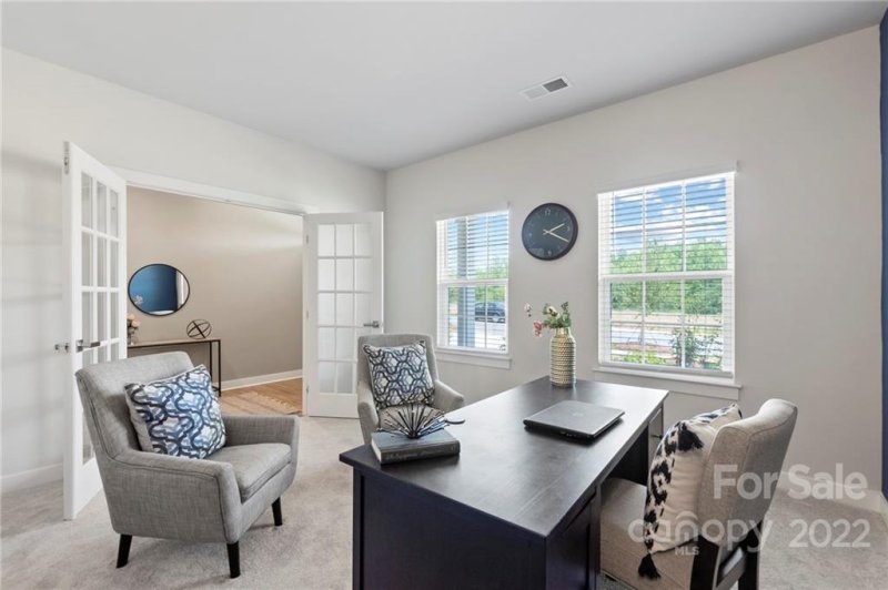 Property image 4 at 10258 Paper Birch Drive, Charlotte, NC 28215