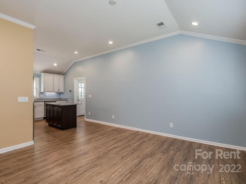 Property image 5 at 325 Clearbrook Road, Matthews, NC 28105