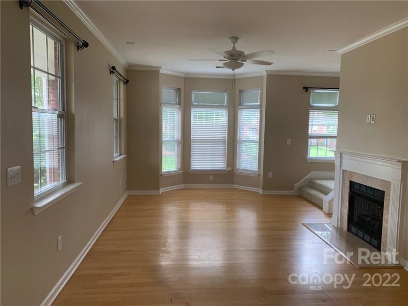 Property image 3 at 905 Central Park Circle, Davidson, NC 28036