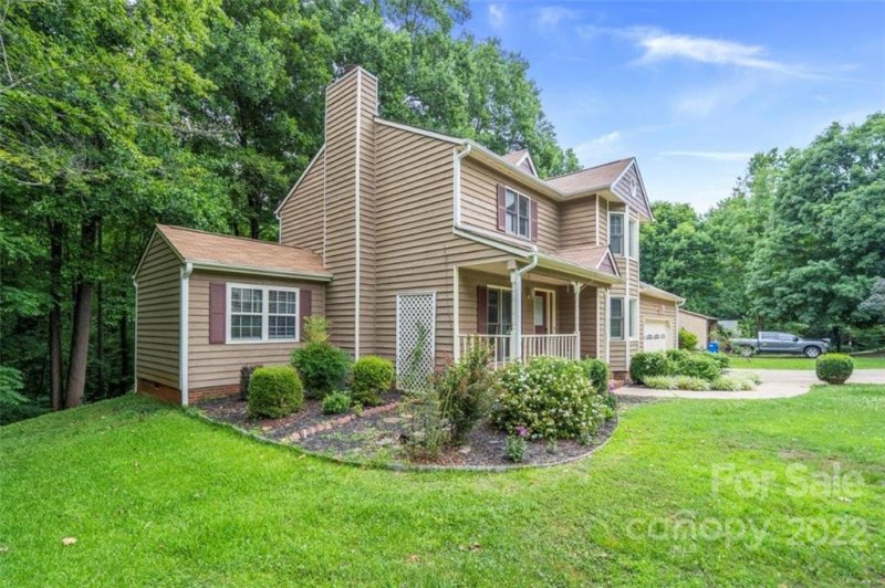 Property image 2 at 232 Castle Creek Road, Statesville, NC 28625