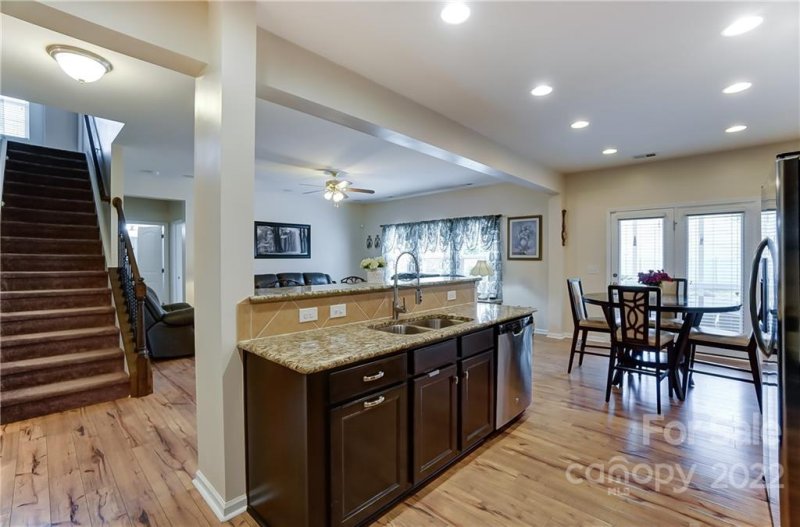 Property image 5 at 6808 Barefoot Forest Drive, Charlotte, NC 28269