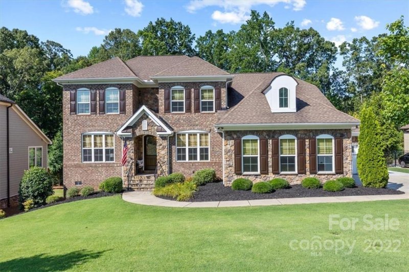 654 Chase Court